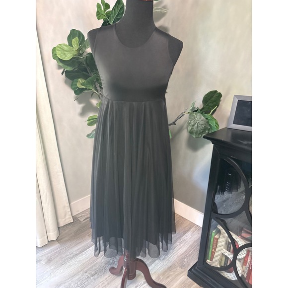two birds Dresses & Skirts - Two Birds Black Sleeveless Tulle Overlay Midi Dress Round Neck Fit and Flare